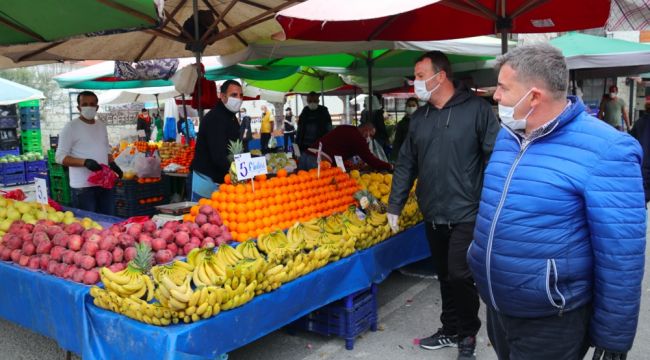 Hem alışveriş yaptı hem moral verdi