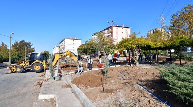 Çiğli’de Üst Yapı Çalışmaları Hız Kesmiyor