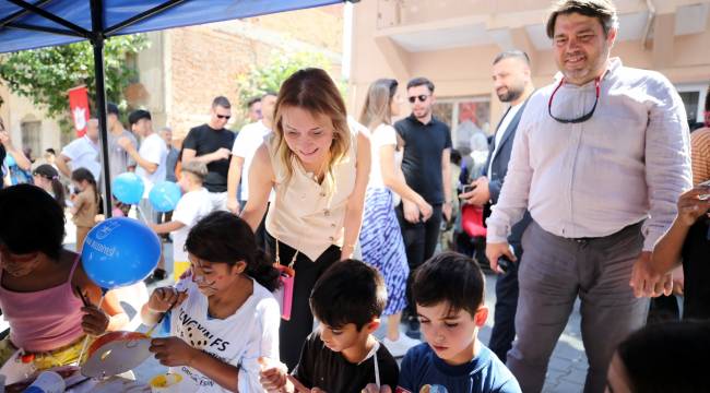 Konak'ta sokaklar çocukların oyun alanı oldu