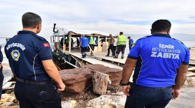 Kaçak İskele Ve Ahşap Yapılar Yıkıldı 