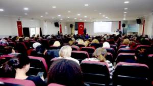 Bayraklı’da farkındalık semineri